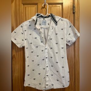 Bee pattern button down short sleeve